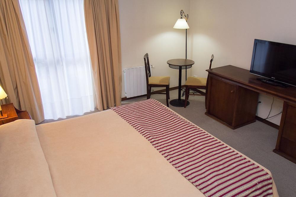 Hotel Cerro Calafate 4*